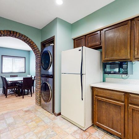 Smoky Mountain Castle Caretaker'S Apartment Sevierville Exteriör bild